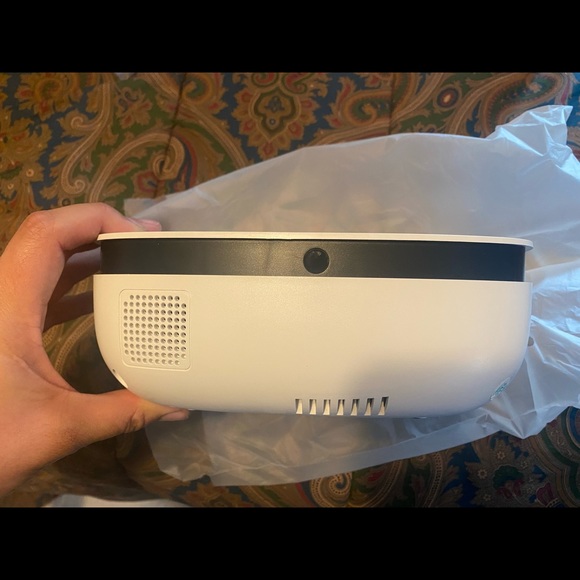 Mini Projector - Picture 3 of 16